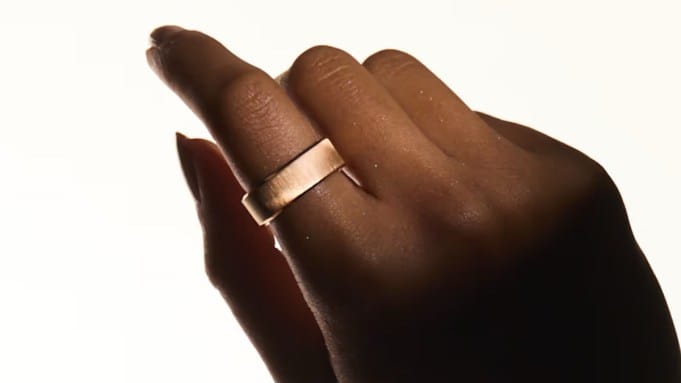 Ultrahuman Rare: Luxe Slimme Ring in Goud en Platina Transformeert Wearable Technologie